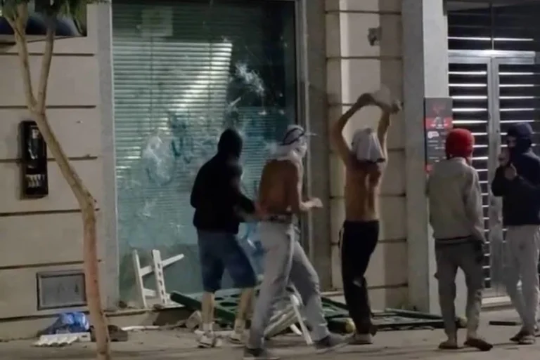 manif-gen-Z-vandalisme